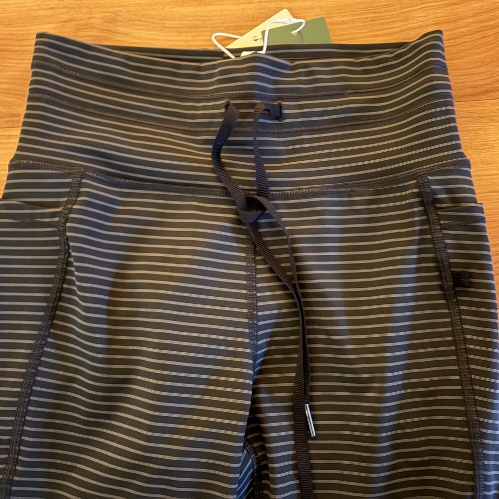 Halara Leggings - Picture 2 of 7